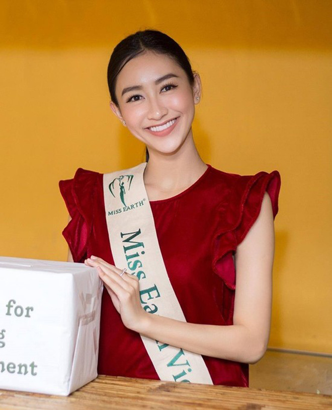 Chỉ trong một thời gian ngắn, công chúng đã đếm mỏi tay trên dưới... hai chục lần 