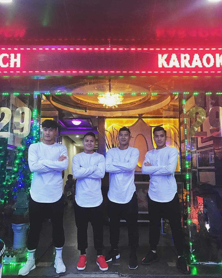 Cứ với cái đà này, U23 Việt Nam rồi sẽ trở thành những trendsetter đích thực của làng thời trang nước nhà