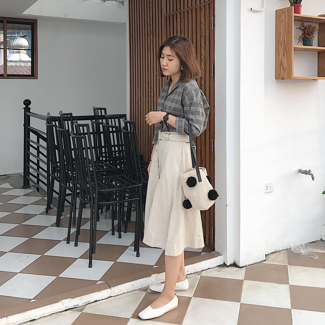 Mùa này nên mặc gì cho hợp với thời tiết và cập nhật xu thế thời trang thế giới nhỉ?