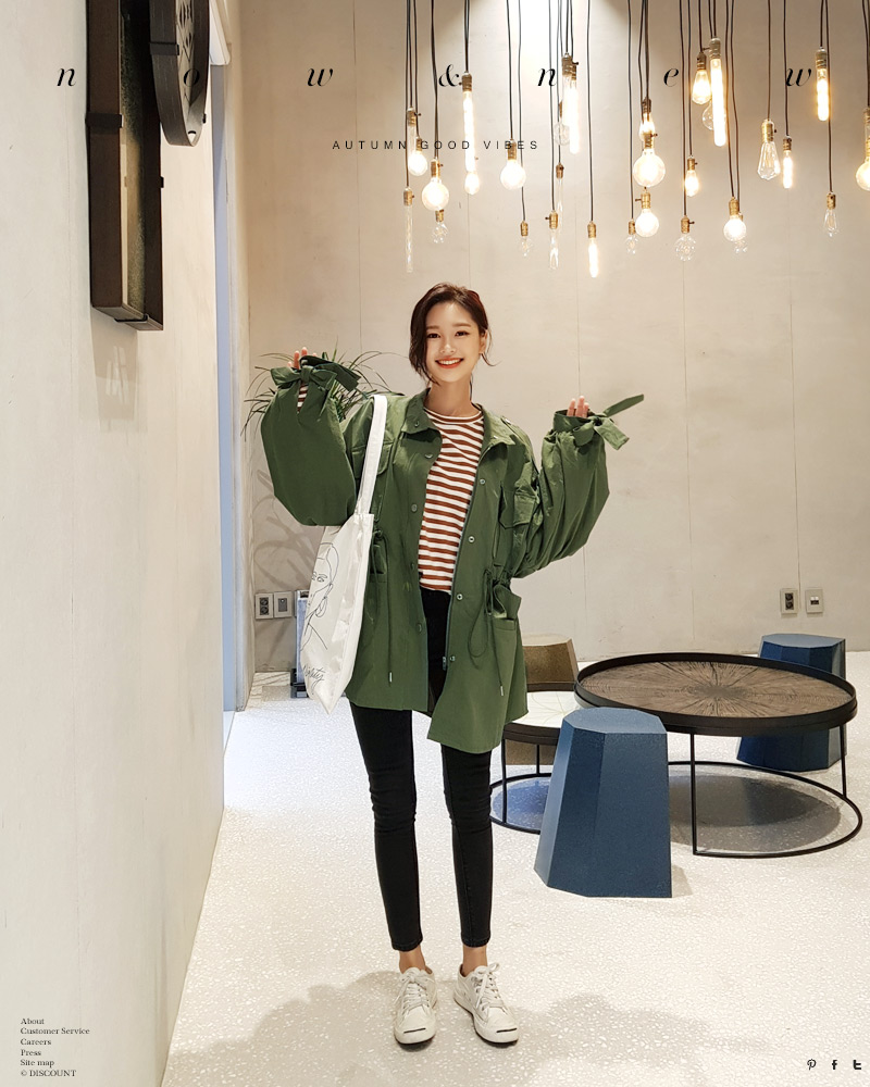Mùa này nên mặc gì cho hợp với thời tiết và cập nhật xu thế thời trang thế giới nhỉ?
