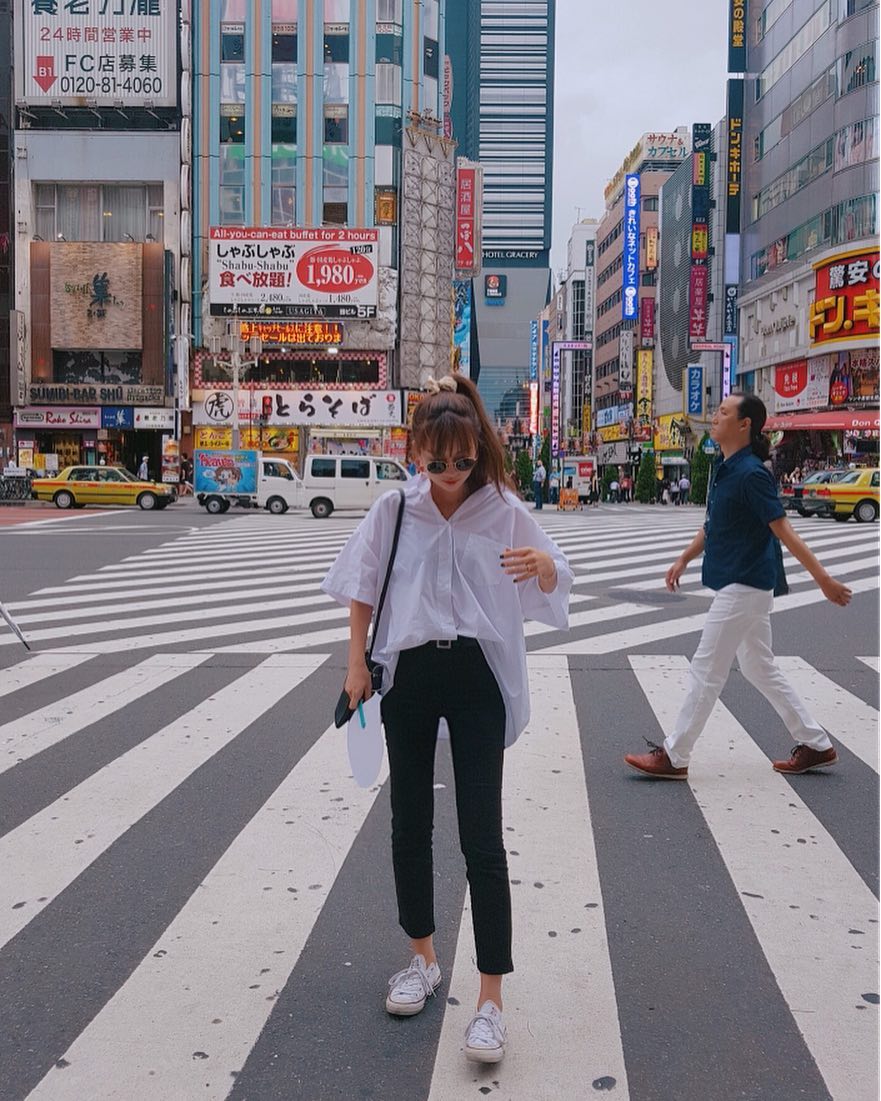 Những kiểu áo sơ mi cực kì xinh xắn cho bạn nữ diện tới trường