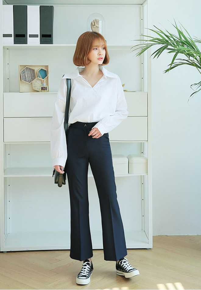 Những set đồ công sở trắng đen quen mà lạ cho những ngày cuối năm
