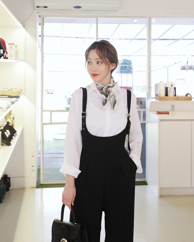 Những set đồ công sở trắng đen quen mà lạ cho những ngày cuối năm