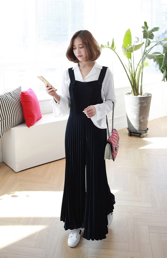 Những set đồ công sở trắng đen quen mà lạ cho những ngày cuối năm