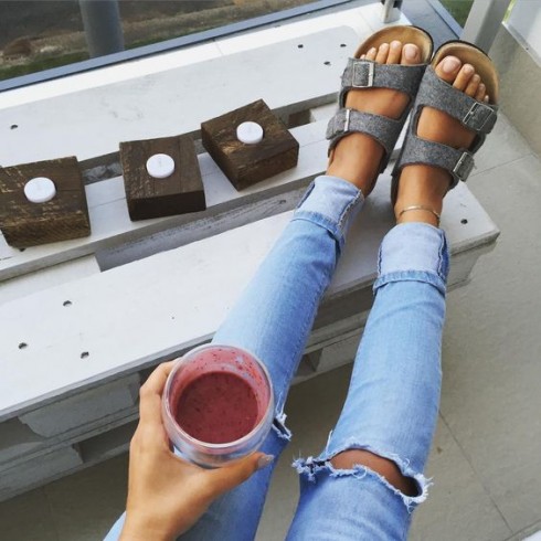 Quần Jeans xắn gấu sao cho sành điệu