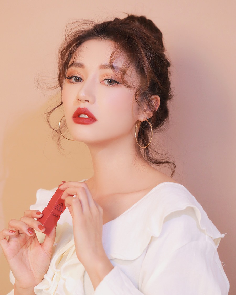 Son 3CE, mặt nạ giấy - xu hướng làm đẹp của giới trẻ Việt Nam