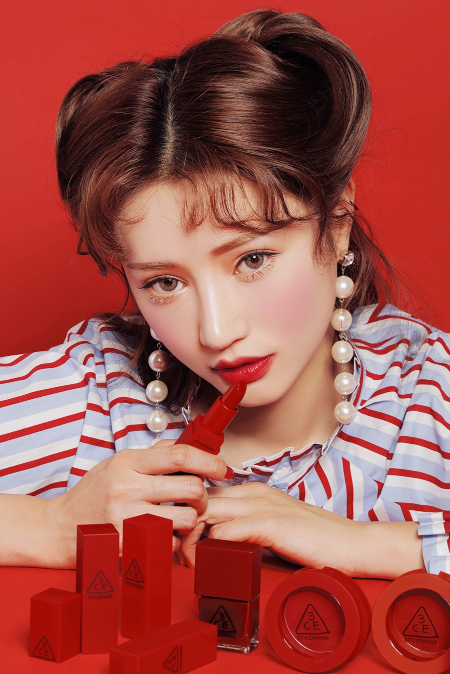 Son 3CE, mặt nạ giấy - xu hướng làm đẹp của giới trẻ Việt Nam