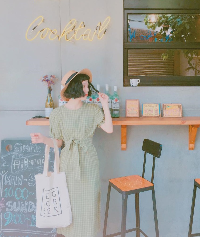 Sự trở lại đầy thuyết phục của những chiếc túi mà tưởng chừng đã bị bỏ quên ở quá khứ