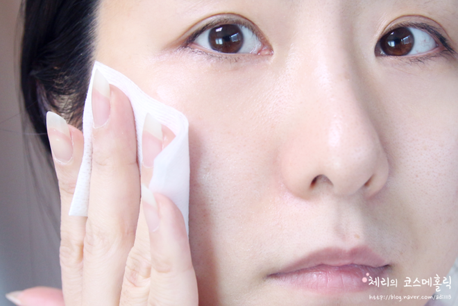 Tẩy da chết hóa học đang là xu hướng làm đẹp thời gian gần đây